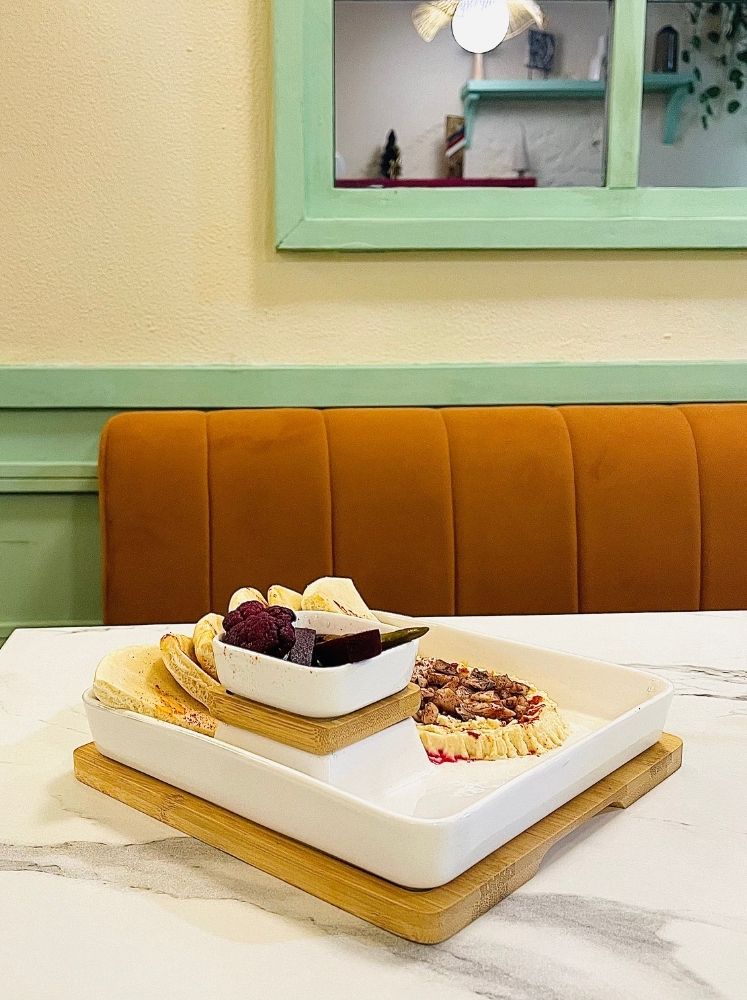 DGN Chip & Dip Square Dish